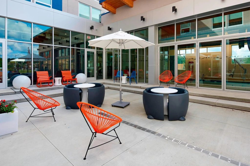 Aloft by Marriott Cleveland Airport