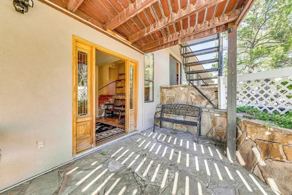 Spacious Ruidoso Home w/ Patio & Mountain Views!
