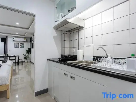 P3 Silom Large 2beds full kitchen WIFI 4-6pax