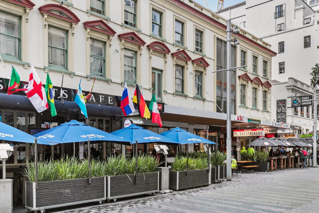 Queen Street Backpackers