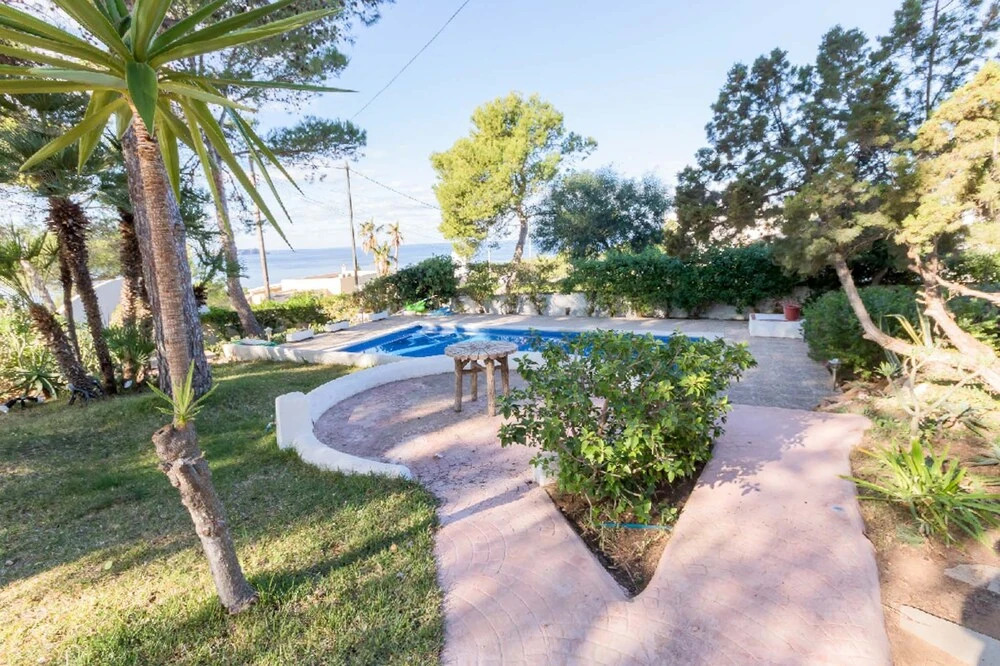 Casa Negret with panoramic Sunset views