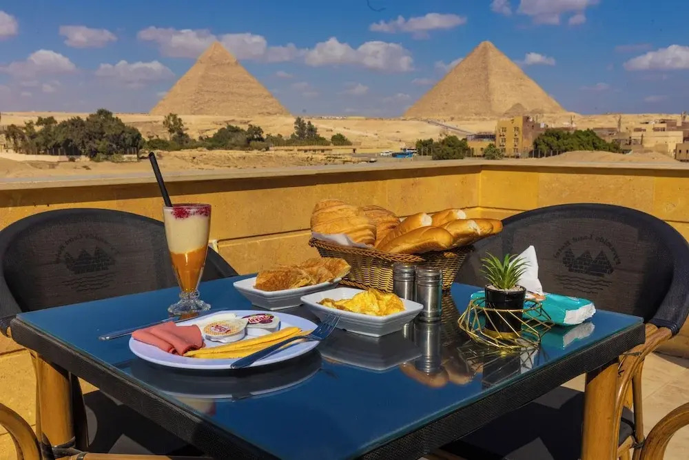 Number One Pyramids Hotel