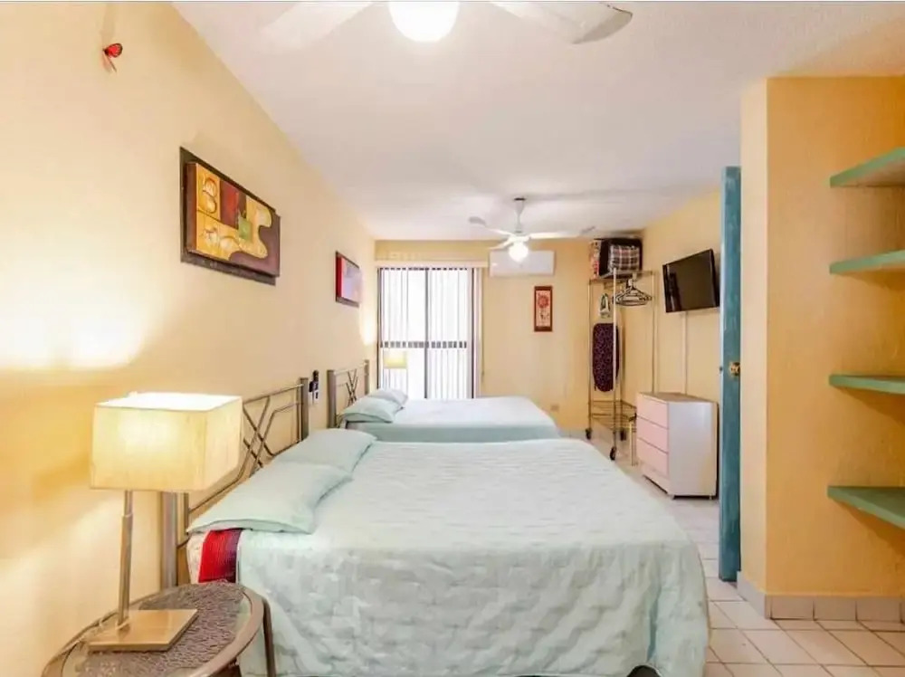 Nice Apartment, Equipped Near the Malecon and the Beach