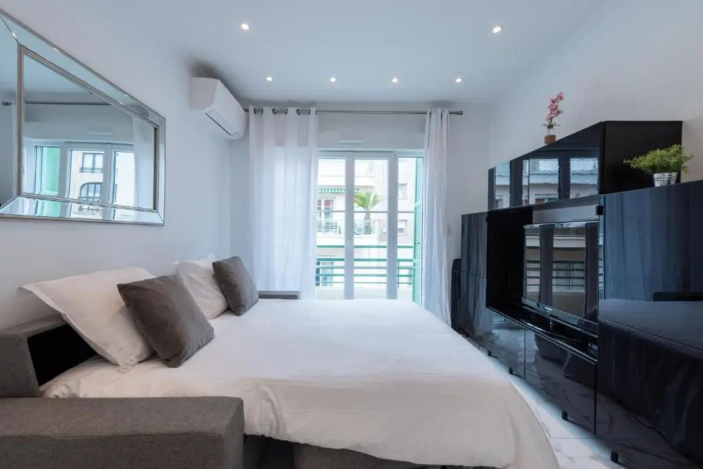 CMG - Bel appartement Juan-Les-Pins / terrasse - 2mn Plage