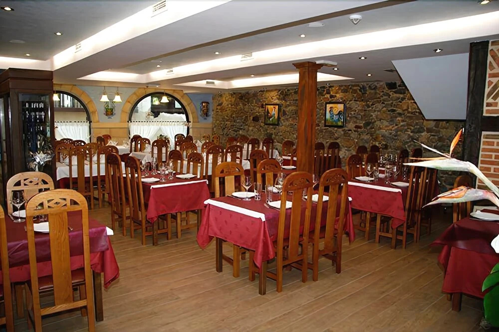 Posada Los Gallos