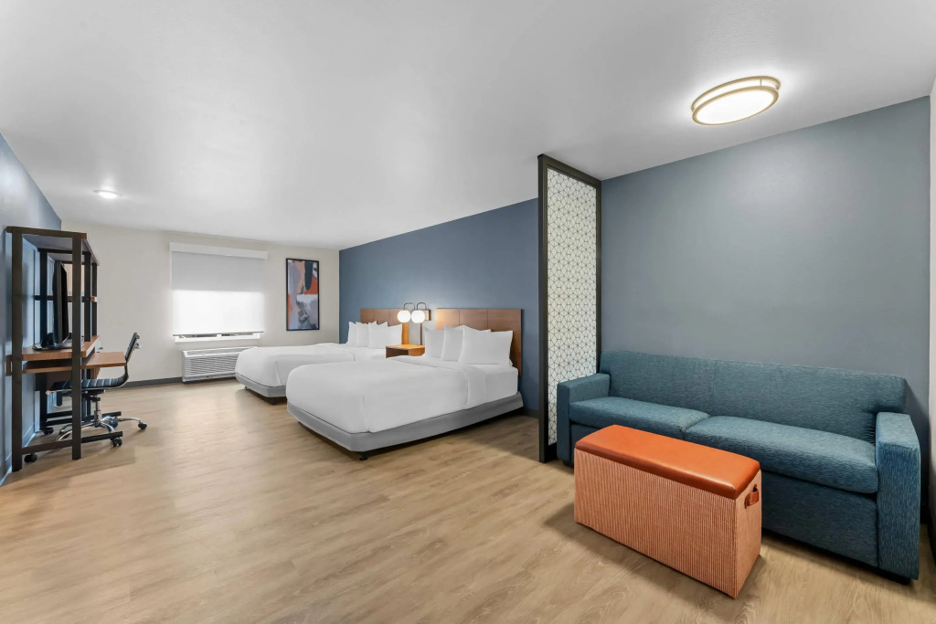 Everhome Suites Somerset - South Brunswick by Choice Hotels