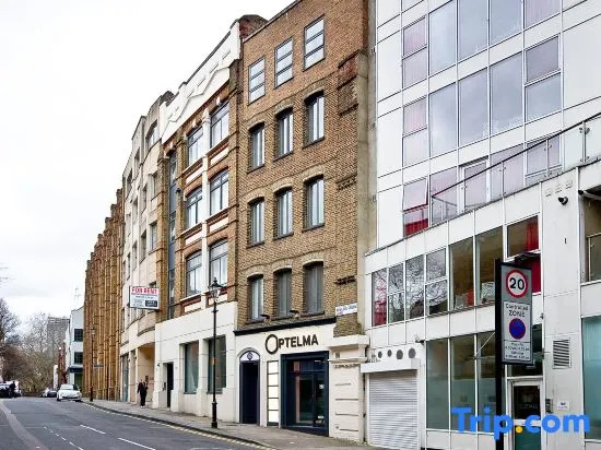 Mulberry South Penthouse by City Living London