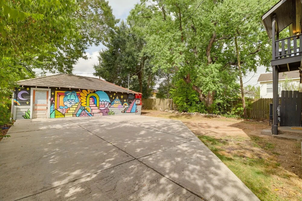 '1930s East End Home' ~ 3 Mi to Downtown Houston!