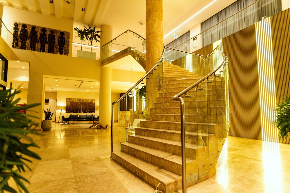 Albergo Hotel and Suites