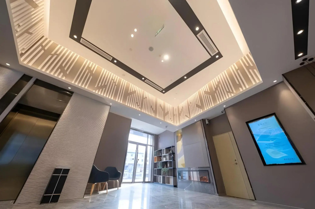 Homeinn Selected Hotel (Nanjing Railway Station Yuqiao Commercial Plaza)