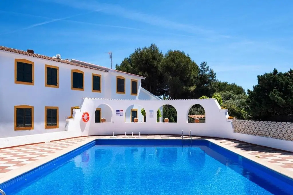 Moderno apartamento en Calan Bosch- C10
