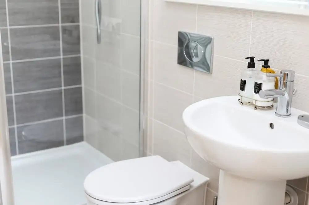 Bright 2BR Apartments Quays