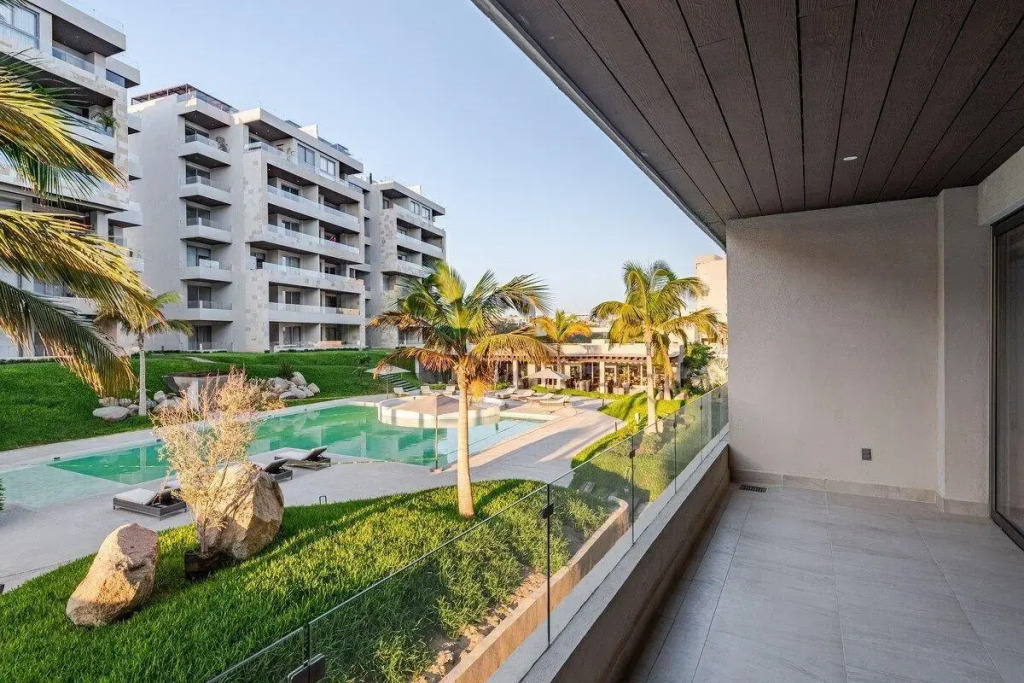 Elegante Condo, con alberca, zona Tezal