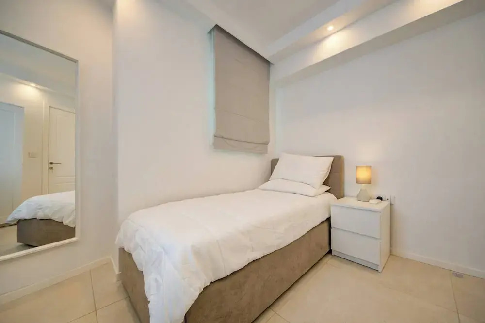 Luxury Penthouse With Private Pool and sea Views, Sleeps 6
