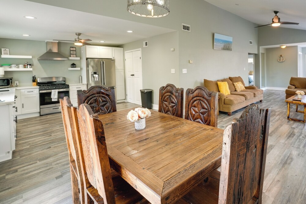 Rockport Vacation Rental w/ Hot Tub & Fire Pit!