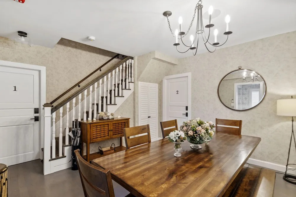 The Stirrup House By Pattio