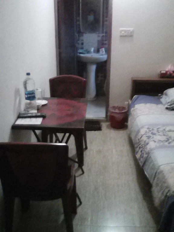 Short stay service apartment