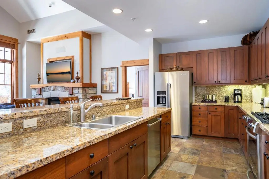 New Listing! Top Floor Village at Northstar Residence - Big Horn 504
