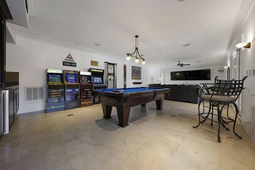 Villa Blanco by Five Star Properties
