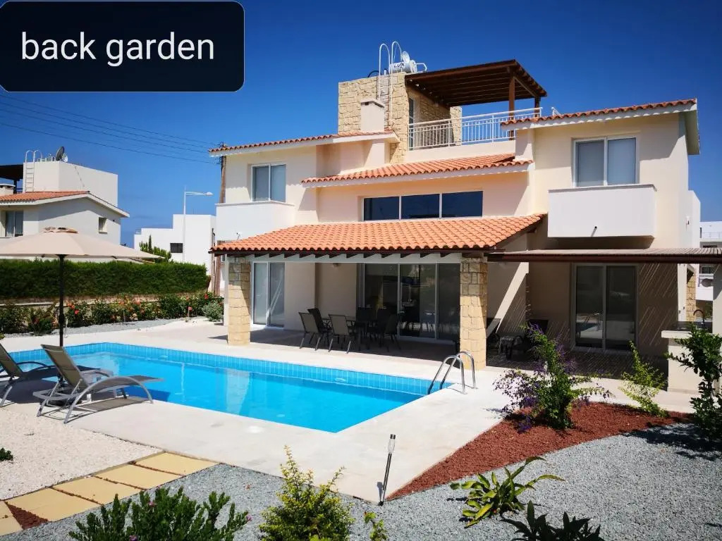 Villa14 Sea Breeze