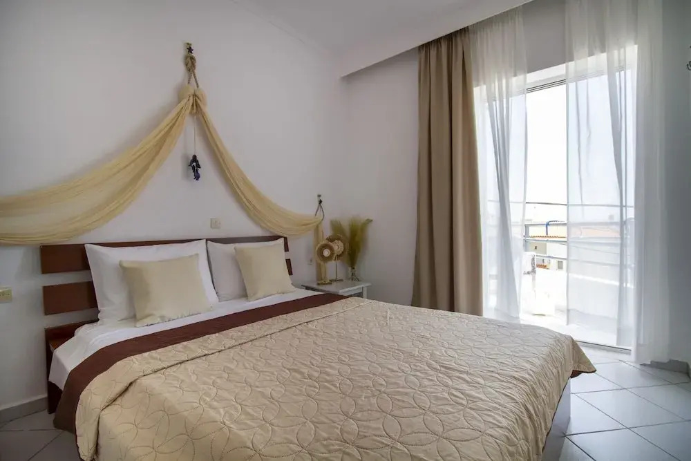 Endless Blue Apartment by Rentals Pro