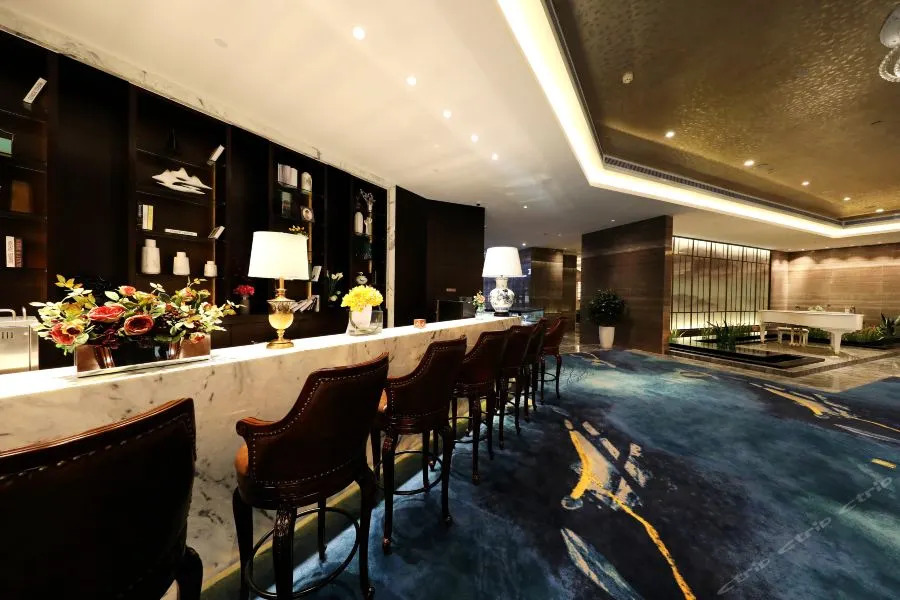 Xinhua Jian'guo Hotel