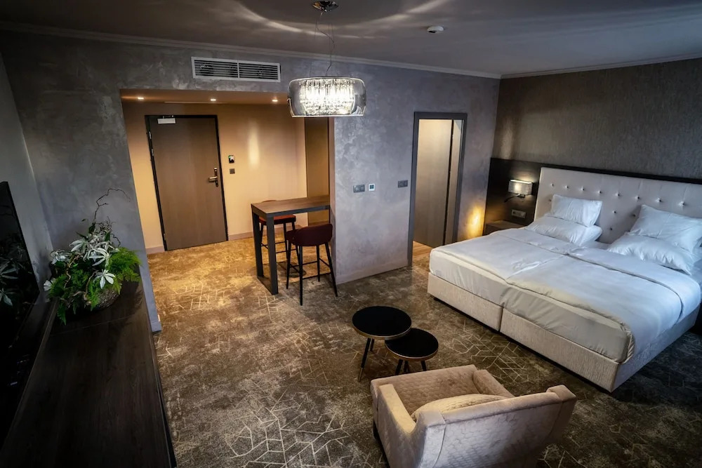 HOTEL EUROPA