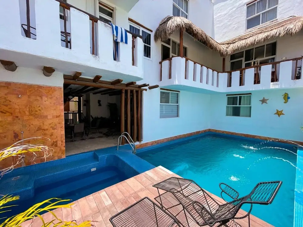 Marvelous Las Palmas Apartments Pool