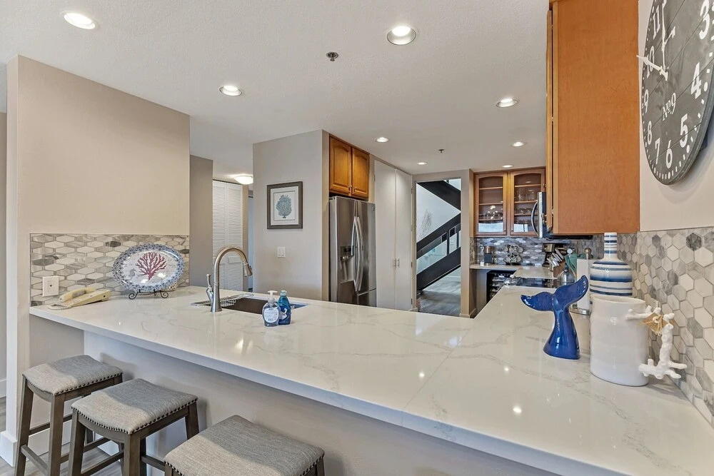 Sands Of Kahana Ph 381 3bd/3ba Of 3 Bedroom Condo by RedAwning