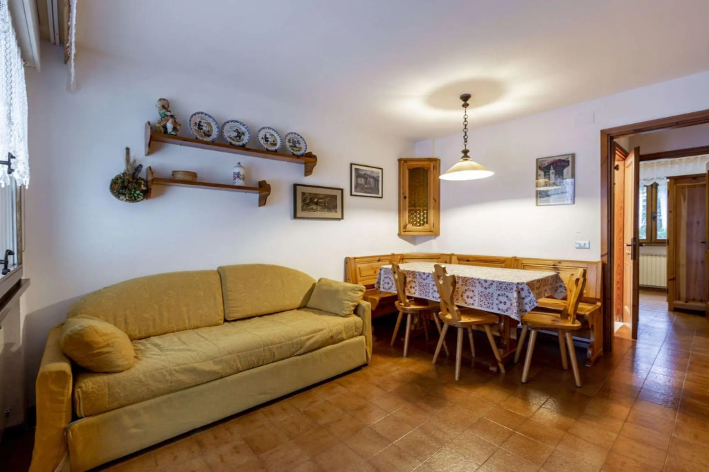 Giusti - Three rooms apartment. (022036-AT-060078)-384 GIUSTI