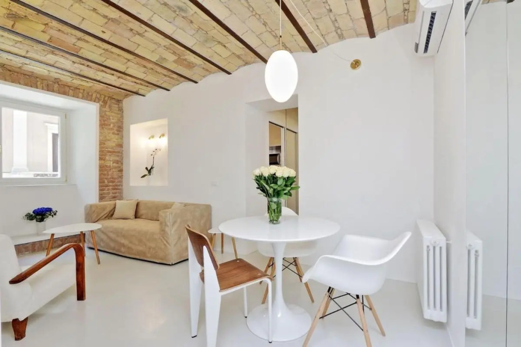 Charming flat near Colosseum