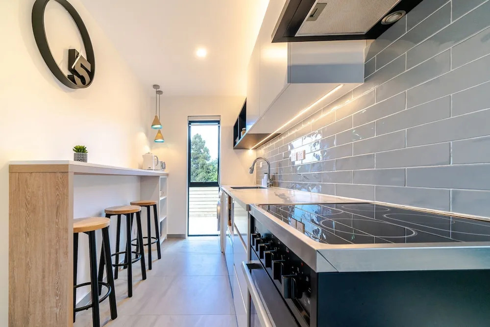 Browns Bay Brand New Super Modern 2