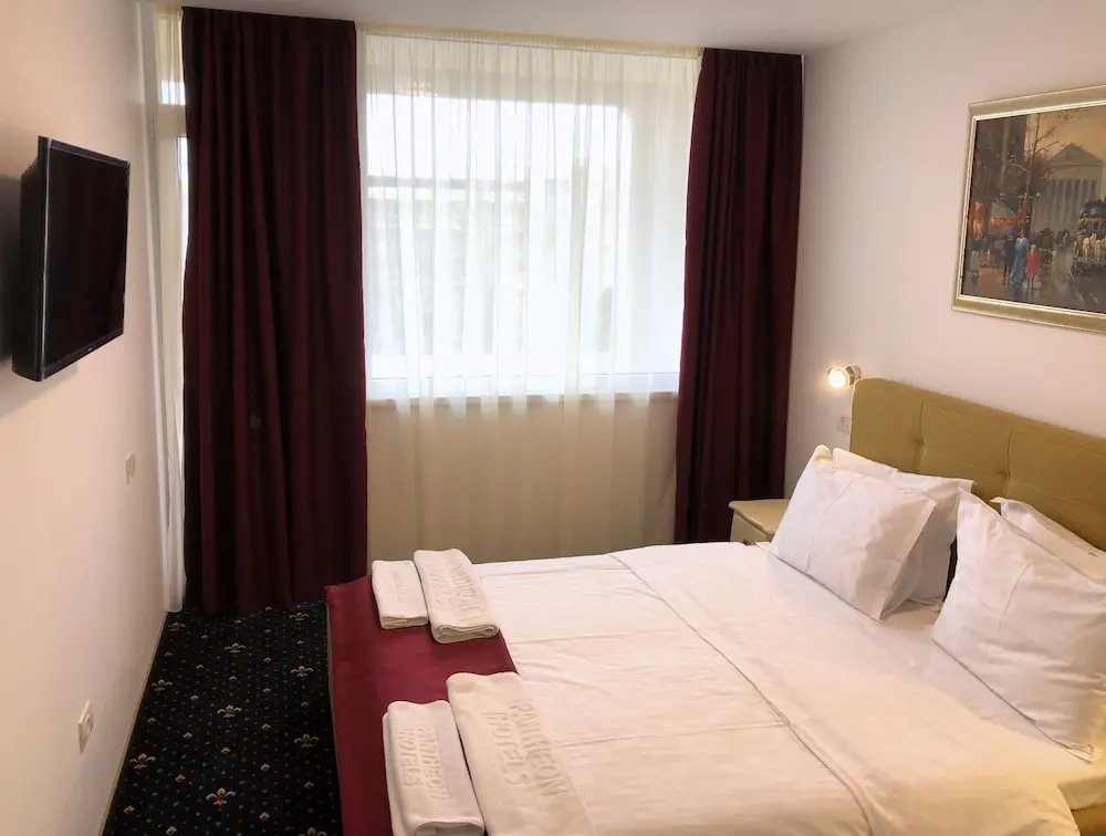 Hotel Agora