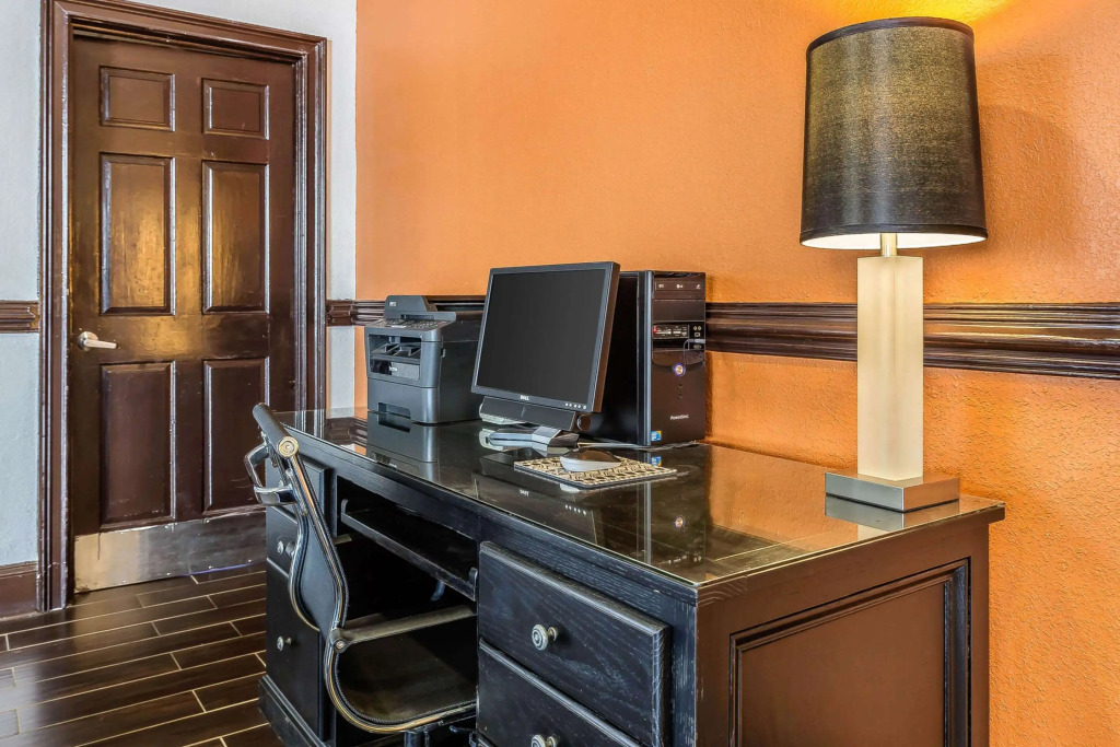 Quality Inn Forsyth near GA Public Safety Training Center