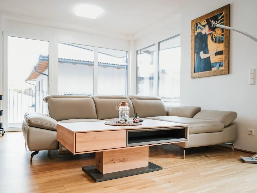 Magnificent Apartment With Phenomenal View Across the Bay, Nearby Appledore