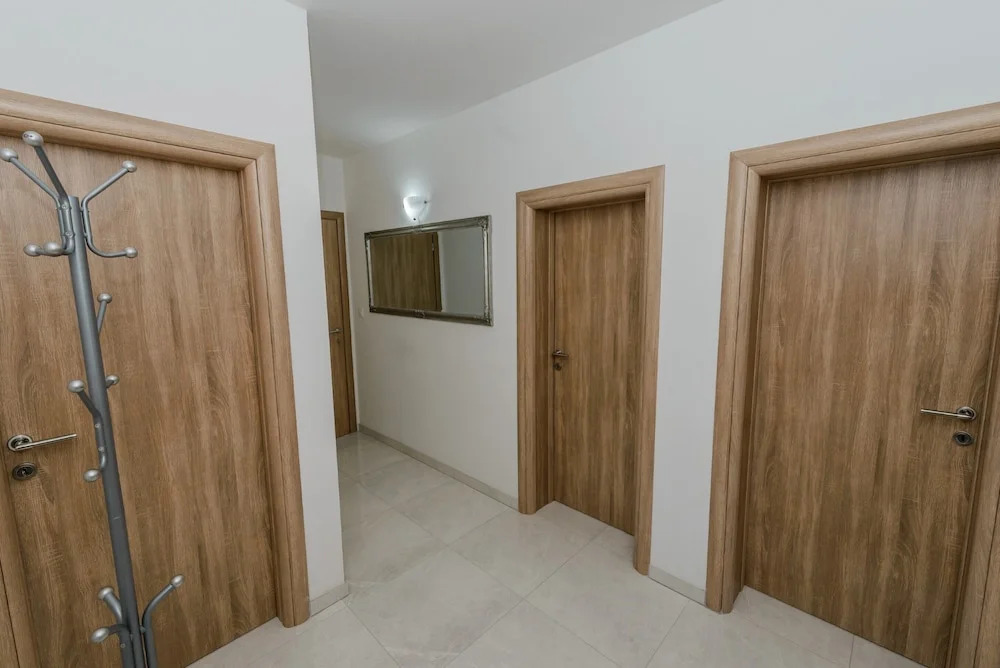Spacious apt With Lodge Just 40m From the Beach