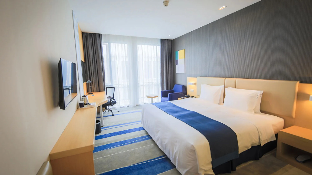 Holiday Inn Express Shanghai Pujiang by IHG