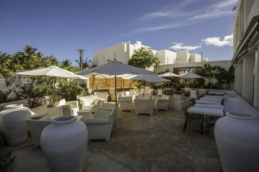 Princess Heights Luxury Condo Hotel