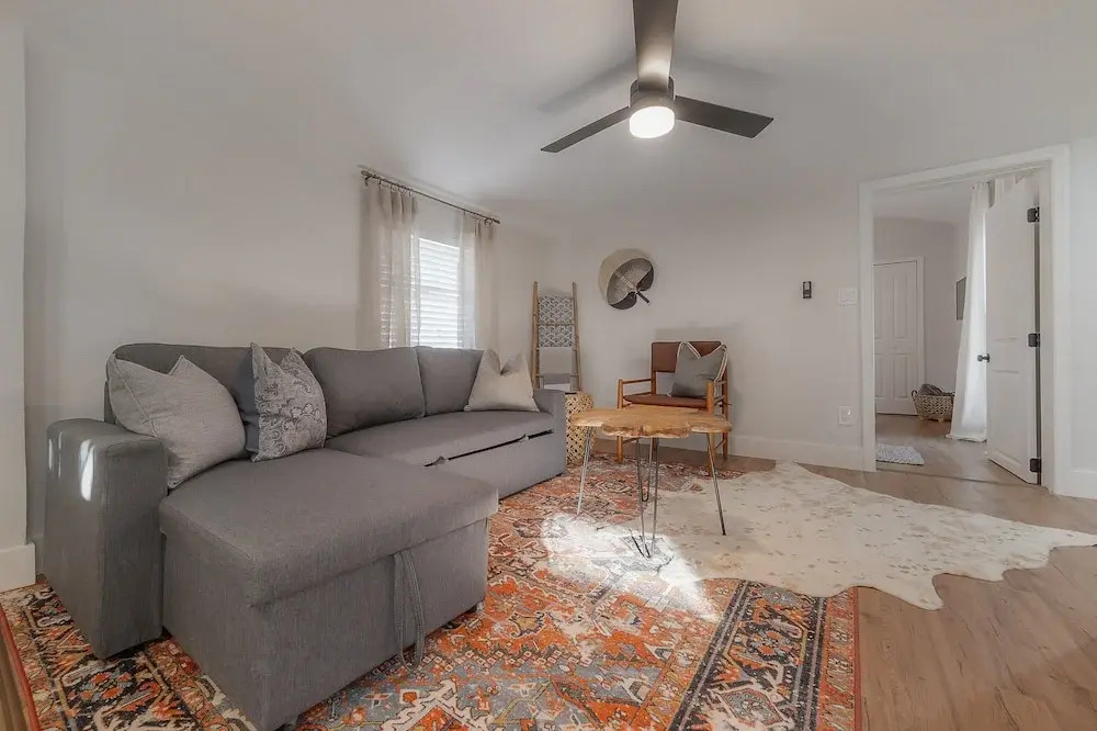 125 Harbor Bluff Dr