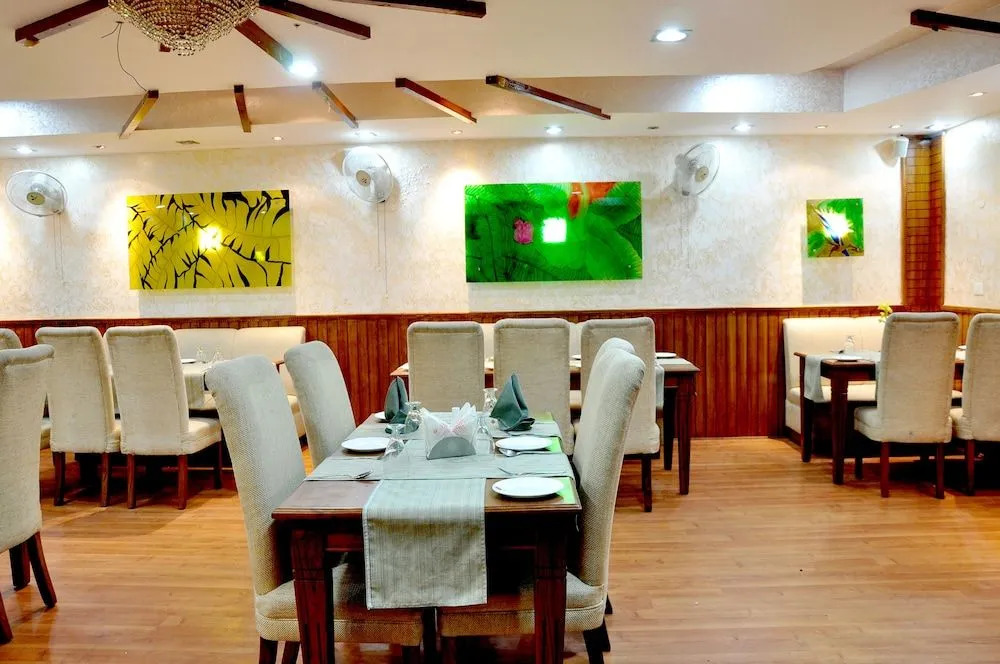 JK Rooms 130 Hotel Paras