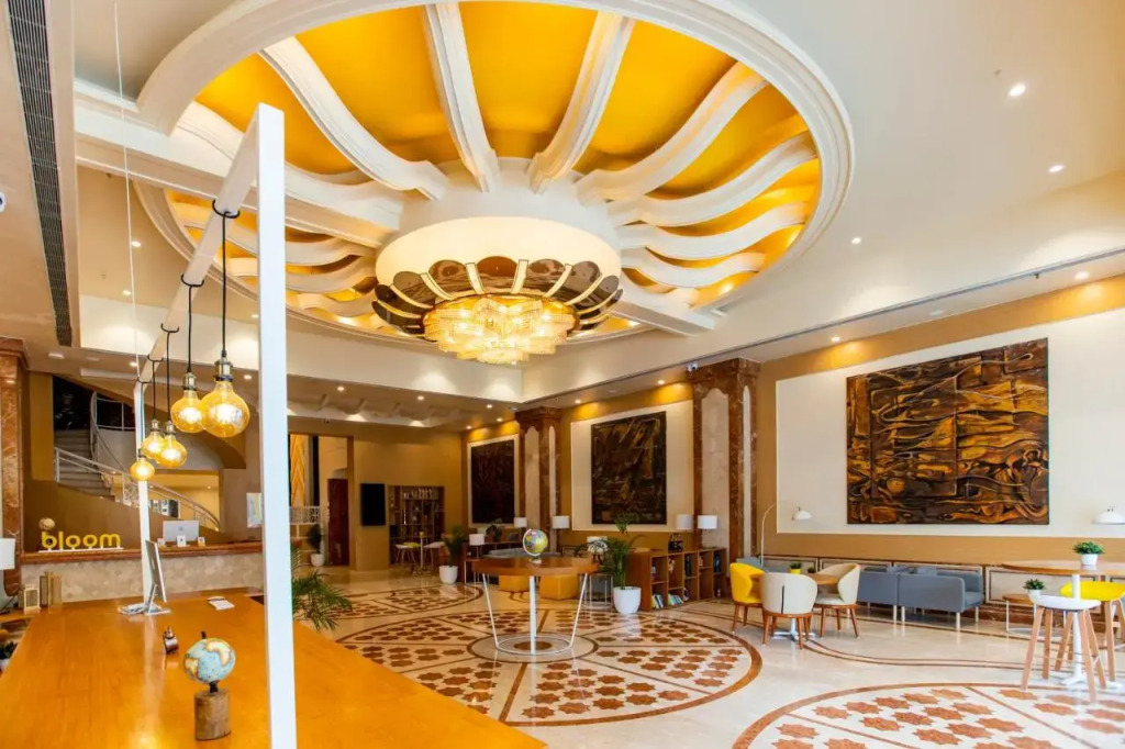 Bloom Hub l Guindy