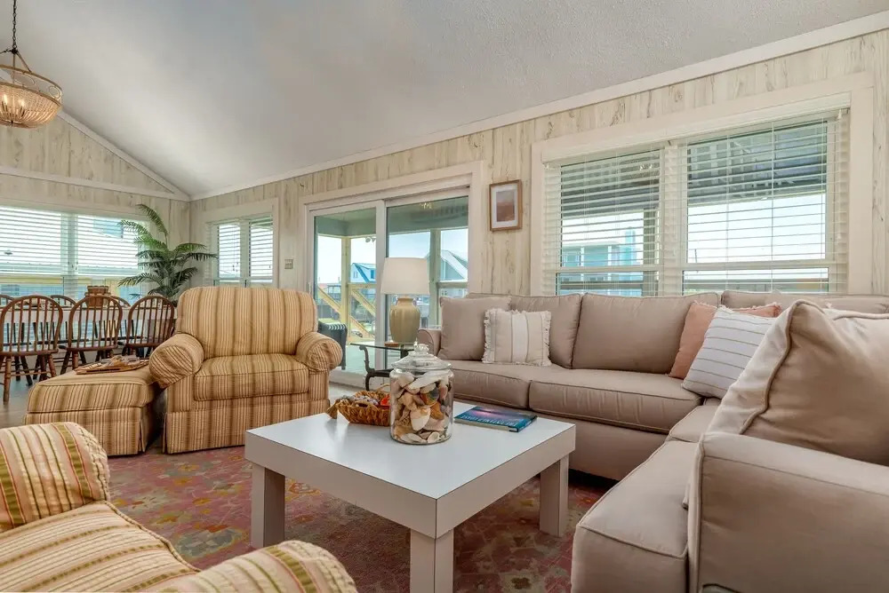 Bridgeview Cottage - 2228 Mallard 3 Bedroom Home by RedAwning