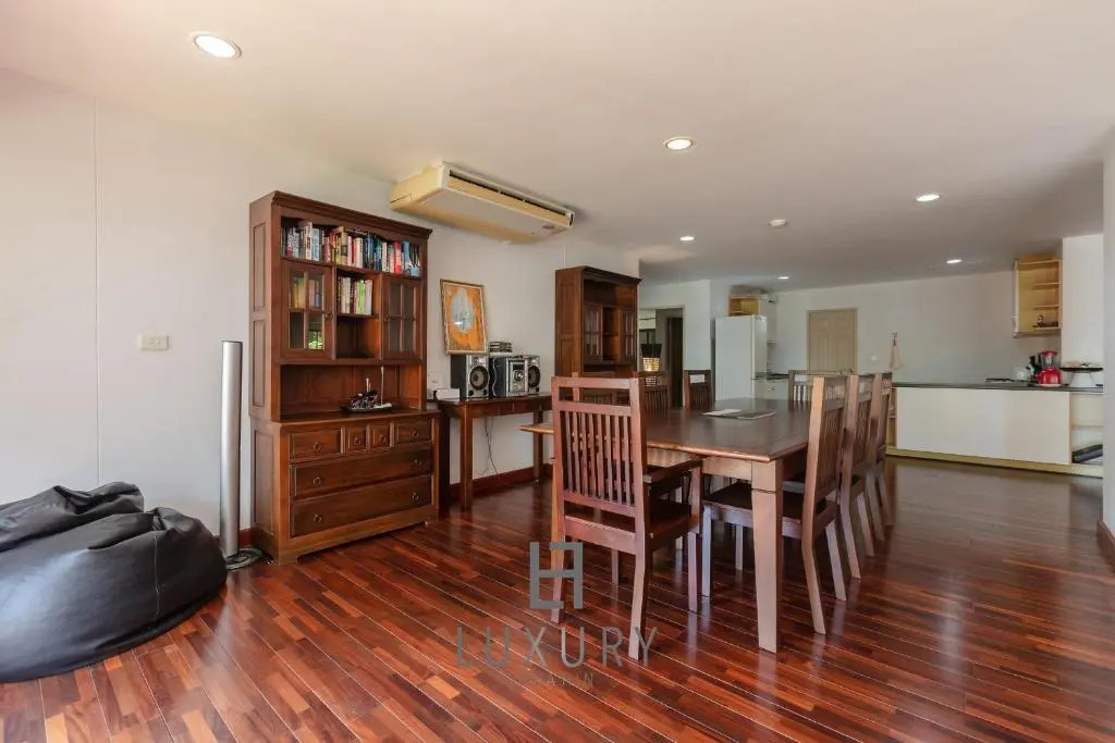 Amazing 5 Bedroom Condo on the Beach SP