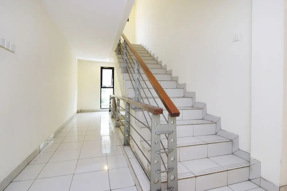 Airy Kuningan Karet Pedurenan 68 Jakarta