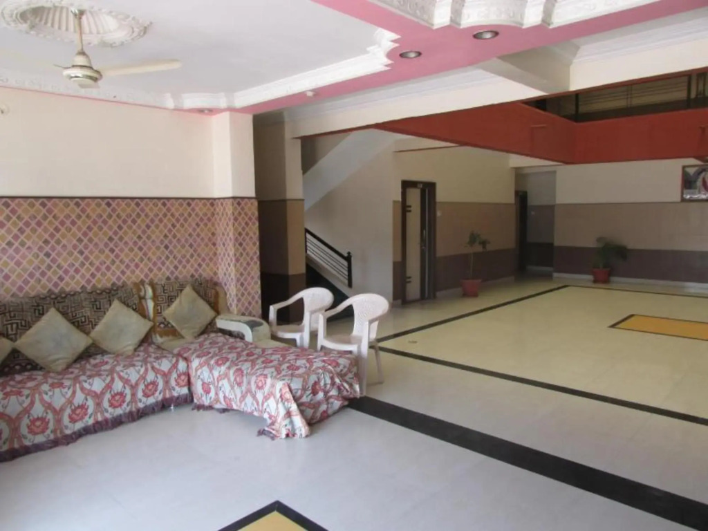 Hotel Sai Aradhana
