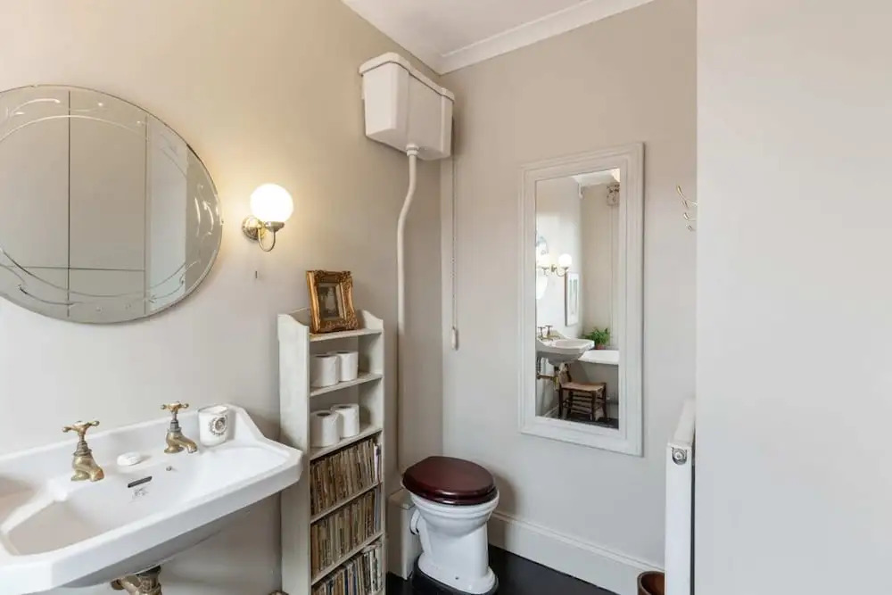 Lovely 4 Bedroom House near Portobello