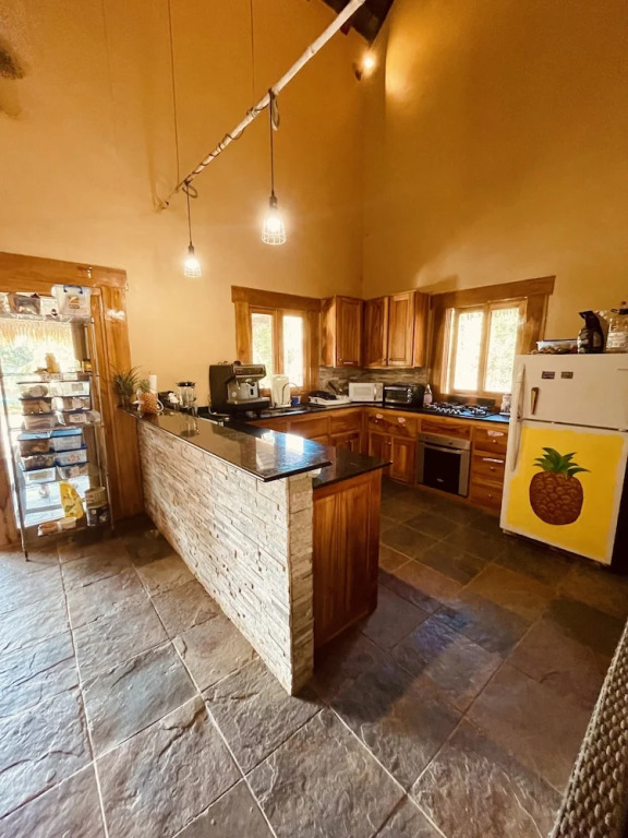 Urbano's Pacific Jungle Hostel
