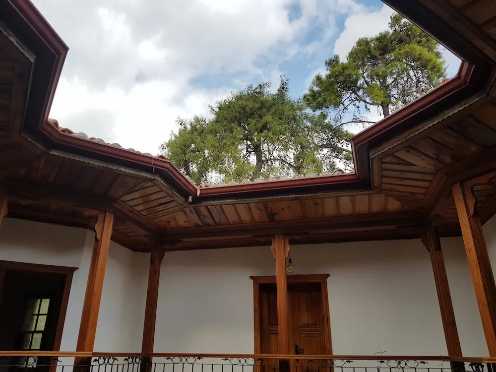 Room Kite Mansion