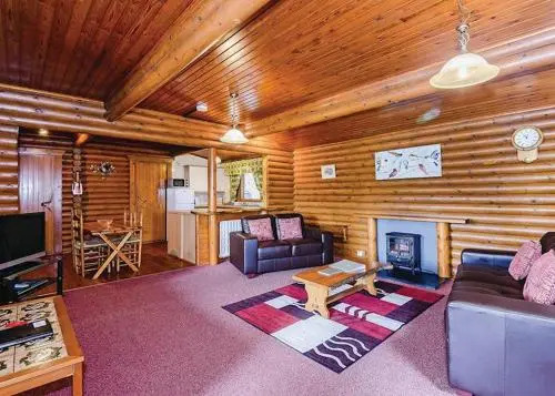 Penllwyn Lodges