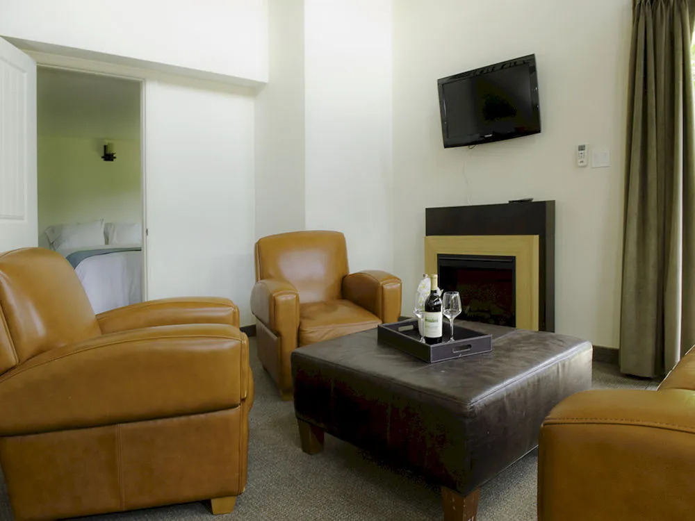 Pine Lodge Inn